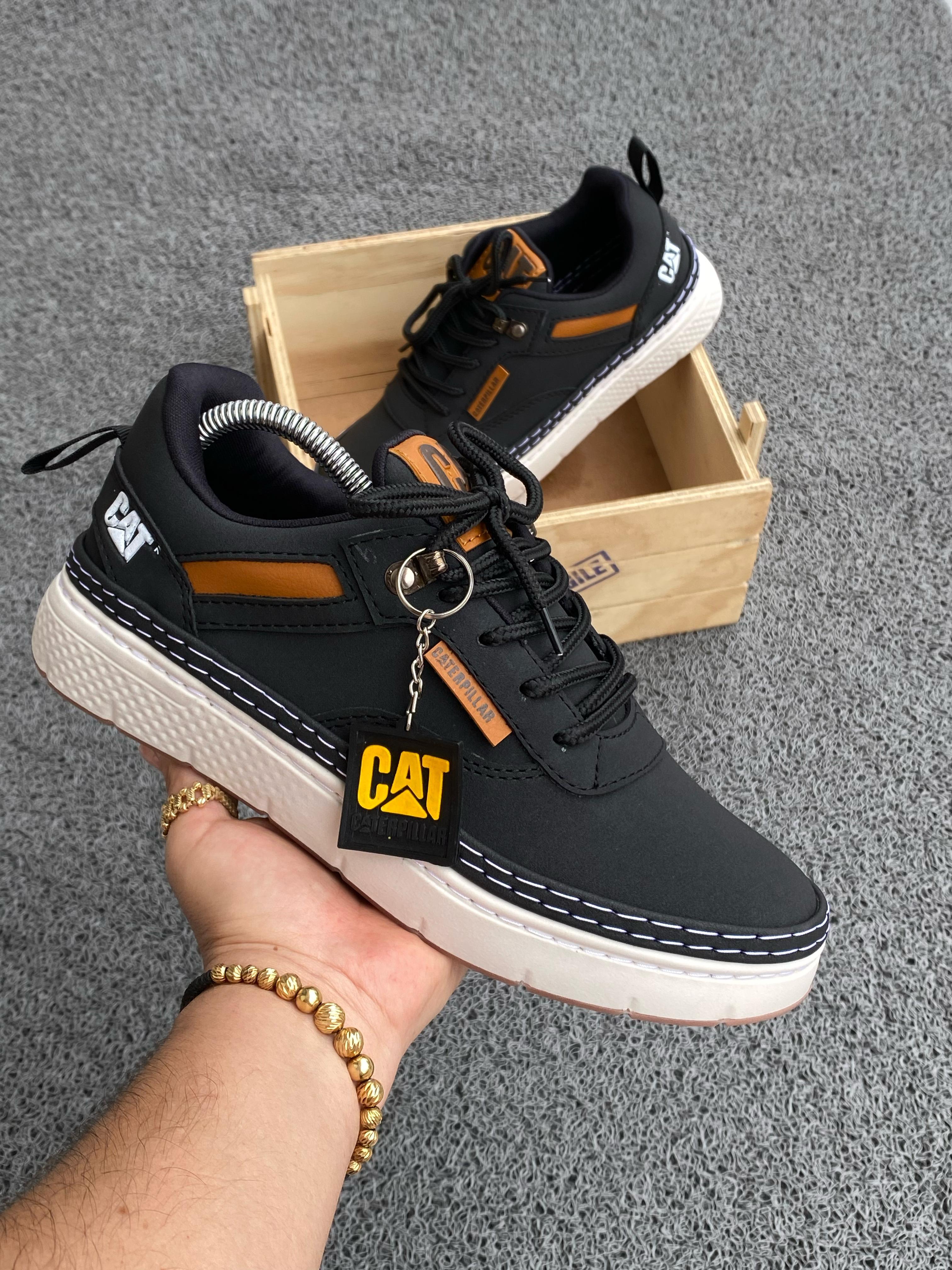CAT Premium Casual Corte Bajo