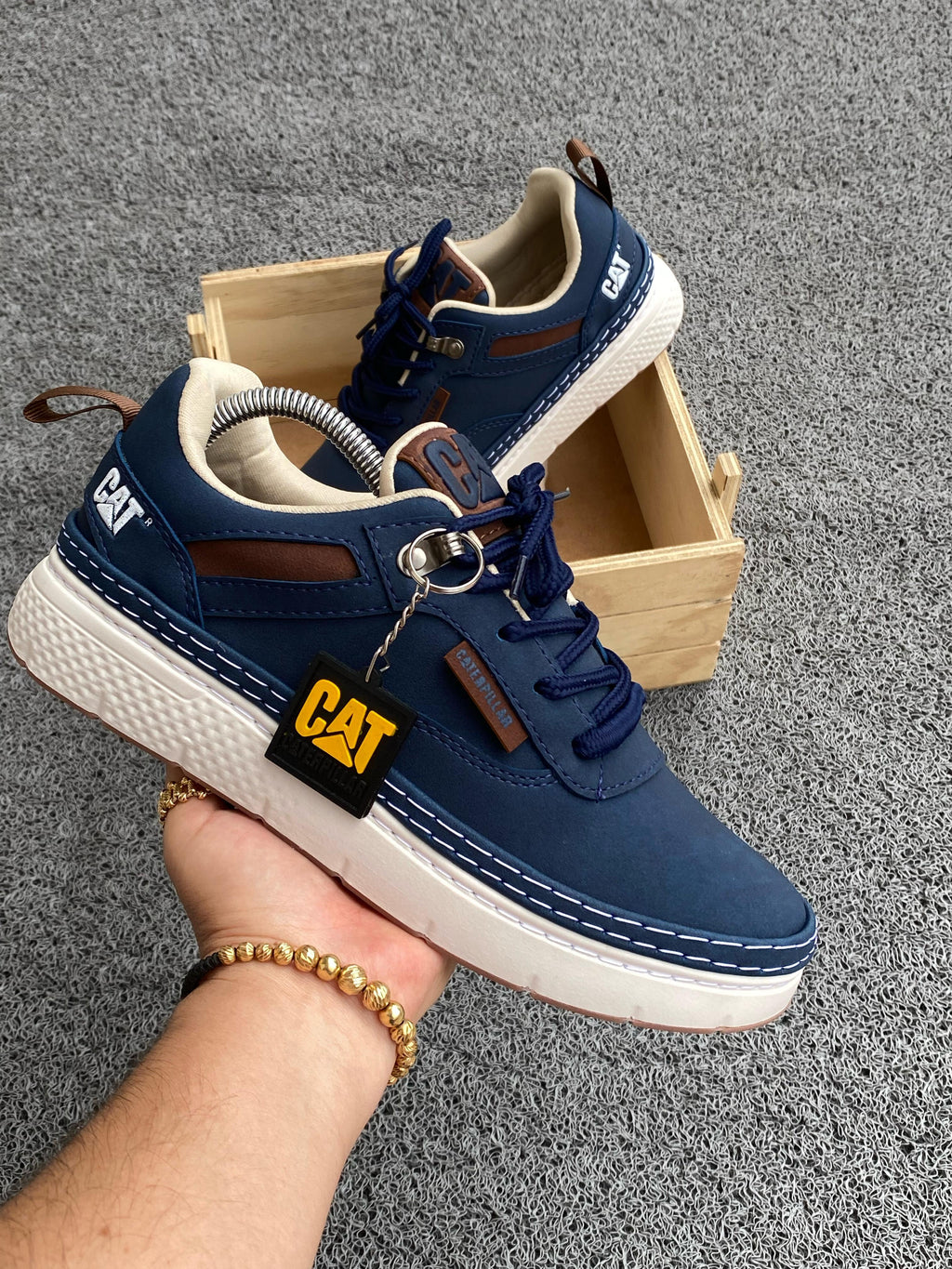 CAT Premium Casual Corte Bajo